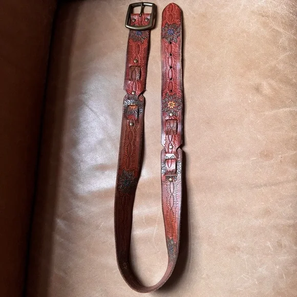 Vintage early 2000s leather tooled belt painted floral  display picture 3